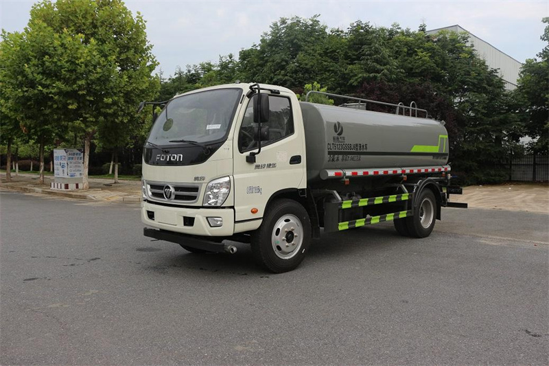 福田9立方灑水車(chē)