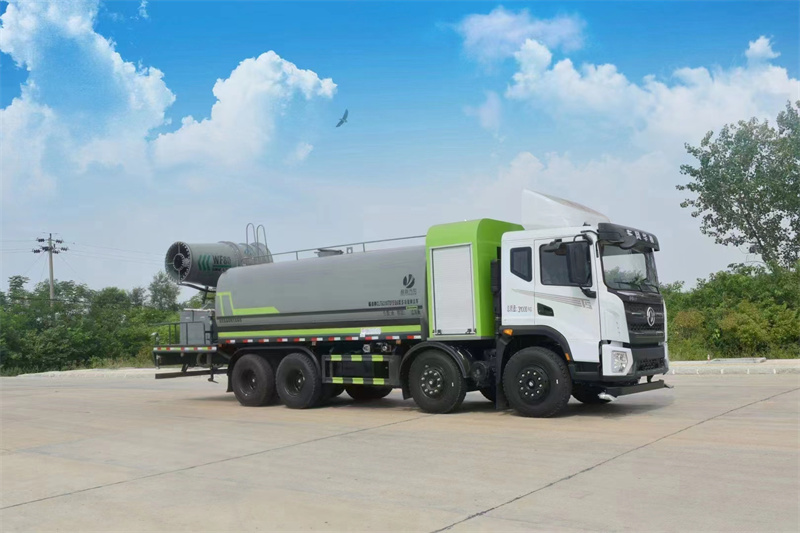 東風前四后八輪大型霧炮車