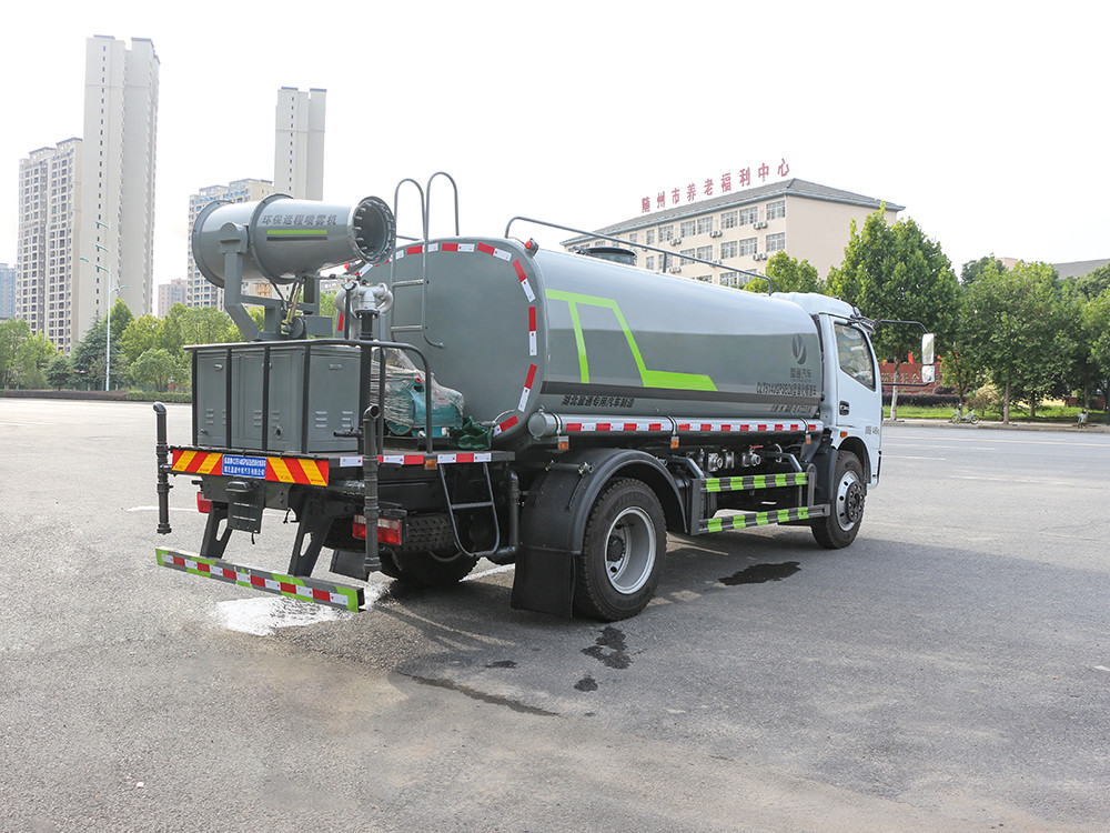 東風(fēng)福瑞卡9方抑塵車